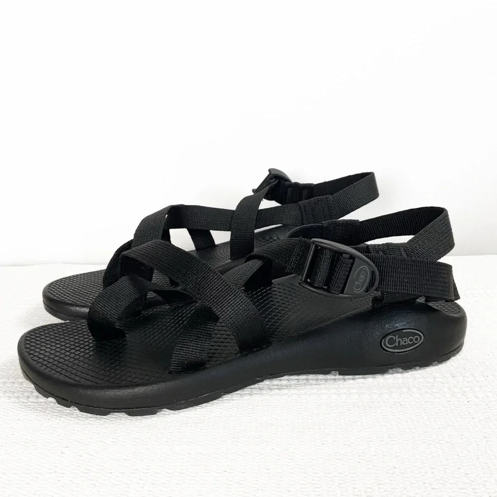 NIB Chaco Womens Z2 Classic Sandals Black size 10